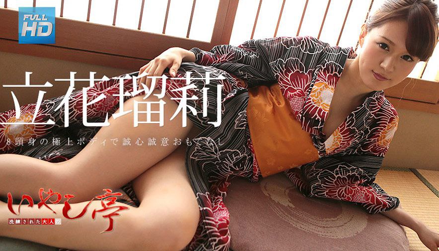 重金购得逼逼超粉嫩的抖音萌妹子（白袜袜格罗丫）裸舞与粉丝乳交足交无套啪啪